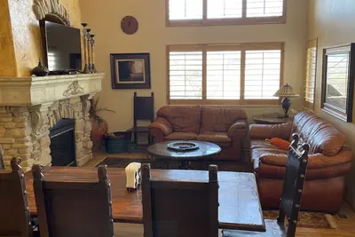 Image de Enjoy summer fun in luxury 5 bdrm twnhm w/hot tub! Sleeps 16. 7th night free!