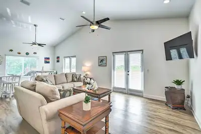 Image de Tampa House w/ Patio, Near Downtown & Beaches!