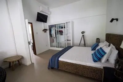Image de Albizia (Spacious)