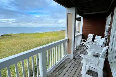 Image de La Dolce Vita Ii: Soundfront condo w/sunset views, community pool, 2 en-suites!