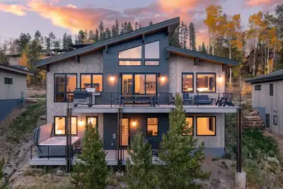 Image de Rendezvous Game Trail | Luxe Mountain Home | Brand New Build | Amazing Views
