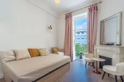 Image de Elegant 2 bedrooms Nice Center Riquier 51sq m.