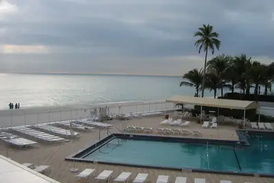 Image de Alexander Towers Condo, Hollywood Floride, Ocean, Beach, Sea