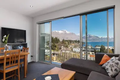 Image de Ballarat Bungalow | Close to Cbd | Two Bedrooms