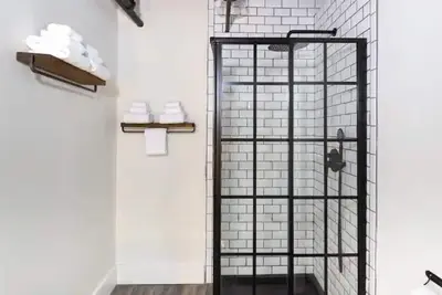 Image de Okemo's Back Room - in the heart of the village on the shuttle route!