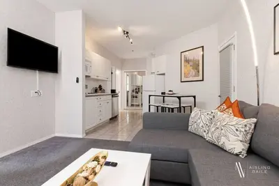 Image de Riverside Twin \"B\" | Cozy | Views | King Bed