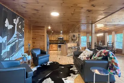 Image de Storyteller - 3 Bed 3. 5 Bath cabin near Gatlinburg