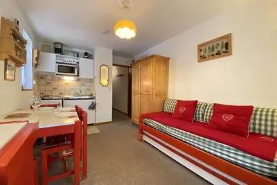 Image de 200m du centre station, 1er étage, balcon, casier à ski, 24m², Praz sur Arly