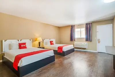 Image de 3 Comfortable Units Near National Route 66 Museum, Free Parking, Storm House