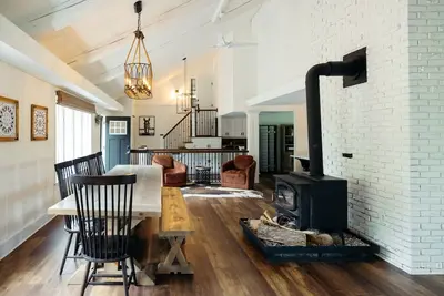 Image de The Lodge|Hot Tub|Horses|Hiking|Wood Stove