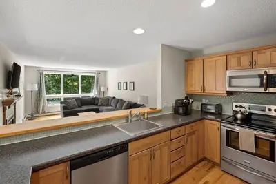 Image de Timber Creek Retreat w/ Free Shuttle & Fireplace!