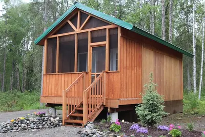 Image de Talkeetna Wilderness Lodge - Studio Cabin #3 – King Bed