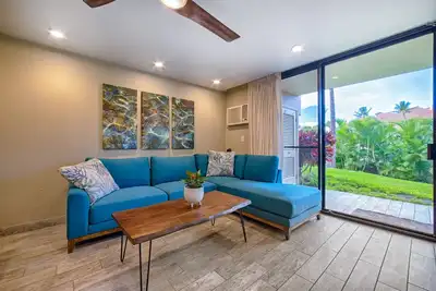 Image de Kamaole Sands 6-110 3 bed 2 bath Luxury Tropical Oasis split Ac W/D