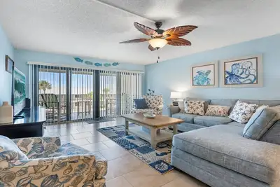 Image de Relax and Unwind Ocean-View Condo Step to the Beach with Heated pool and Tennis Court