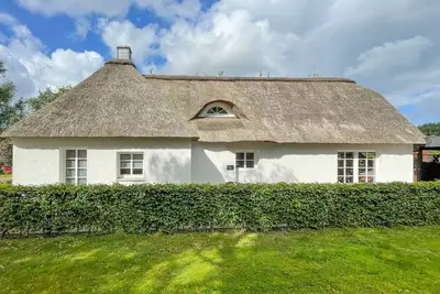 Image de Vacation home Reethus Rosengarten in Dithmarschen for up to 5 people