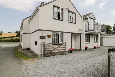 Image de Preswylfa, pet friendly, with hot tub in Tyn-Y-Groes