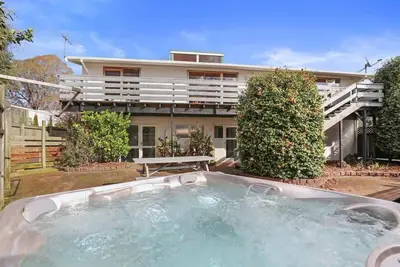 Image de Mountain Bike Retreat | Top Location with Spa Pool