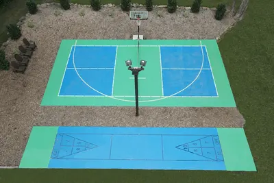 Image de Outdoor Oasis with pickleball, swimming pond, basketball, shuffleboard &  pavilion with kitchen