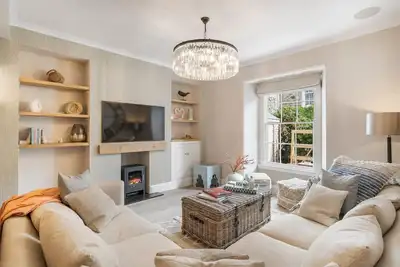 Tregurno, St Ives - Hot tub/pet friendly