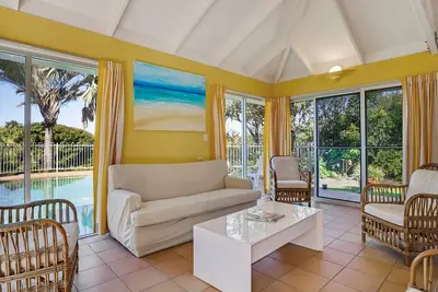 Image de 2 Landrail Street, Peregian Beach - The Sun Tower House