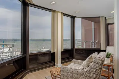 Image de Tranquil and Spacious Condo on the Pensacola Bay - Palm Beach Club 110