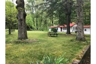 Image de Peaceful, Relaxing Cottage - Minutes to Asheville