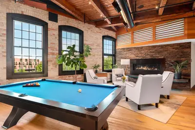 Image de Industrial luxury in the heart of Downtown Traverse City