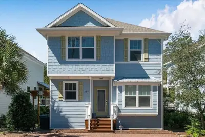 Image de 4 Bed House with 6 person golf cart - Near Rosemary Beach and 30a!