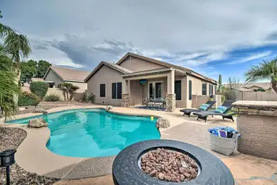 Image de Outdoor Pool & Private Yard: Cave Creek Home!