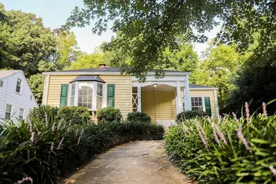 Image de Cozy & Clean Home In Ardmore - The Yellow Cottage