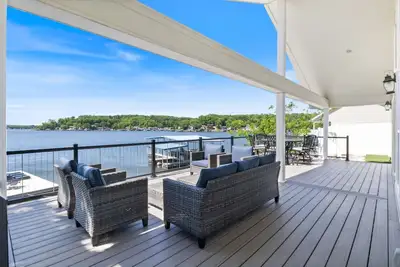 Image de Sunset Lodge! - Waterfront House with Private Dock!