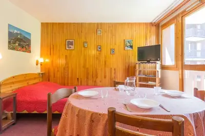 Image de Appartement cosy · Proche centre & télécabine · Balcon exposé sud