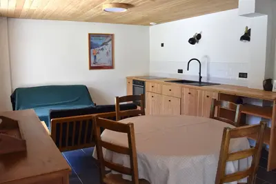 Image de Rez-de-jardin ensoleillé, 3 pièces, proche centre et pistes, animaux acceptés