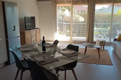 Image de Appartement Parking Privé, wifi a 300 m de la Plage
