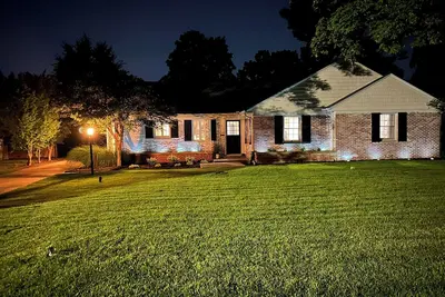Image de Stylish Home Less than a Mile from Notre Dame! Perfect for Entertaining!