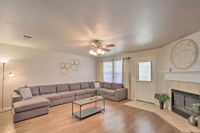 Image de San Antonio Getaway w/ Game Room, Near SeaWorld!
