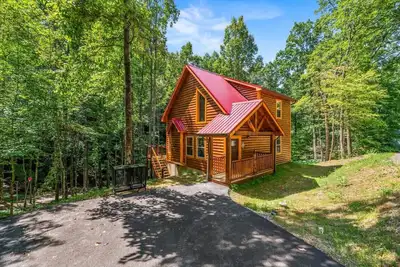Image de Serene location btw Pf & Gb  8 miles to Dollywood