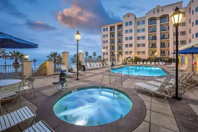 Image de Wyndham Oceanside Pier Resort | 2br Suite