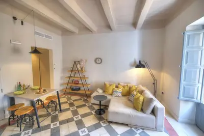 Image de Charming & traditional apartment in Valletta Esch2