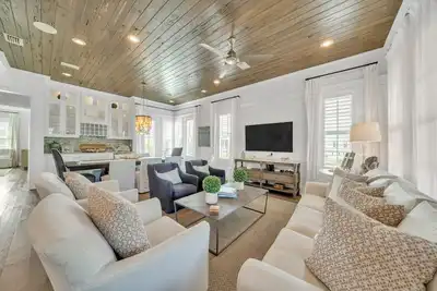 Image de Seagrove Beach Villa- Dog Friendly! - Golf Cart