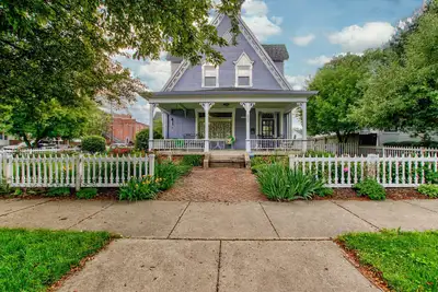 Image de Gorgeous 3-bedroom home in downtown Noblesville