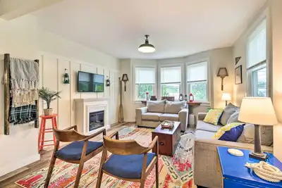 Image de Pet-Friendly Saranac Lake Retreat w/ Deck & Yard