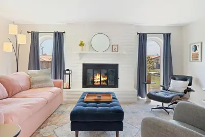 Image de Mid-Century Desert Paradise w/ Saltwater Pool