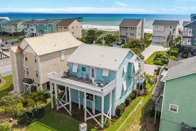Image de 5br Surf City Heart! Oceanview, <1 min to Beach!