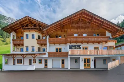 Image de Appartement dans la vallée de Stubai avec balcon