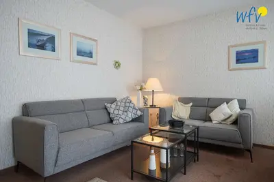 Image de Cozy vacation apartment with balcony!