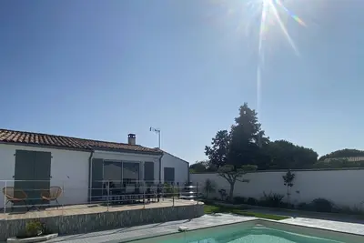 Image de Villa de Bellevue : Villa avec piscine au calme jusqu'Ă 8 pers