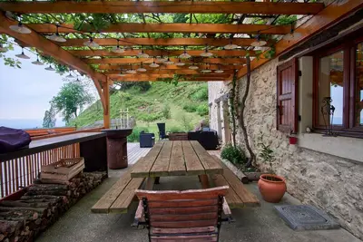 Image de Logement de vacances \"Maison de pierre\" avec vue magnifique