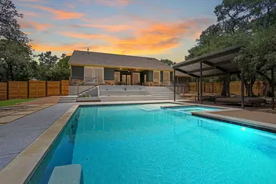 Image de Minglewood  I  Private pool with cabana just outside Wimberley!