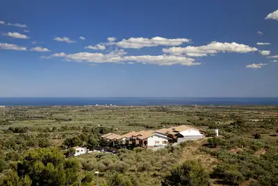 Image de House 1 Farigola with swimming pool. 15 ' from Port Aventura! and the beaches.